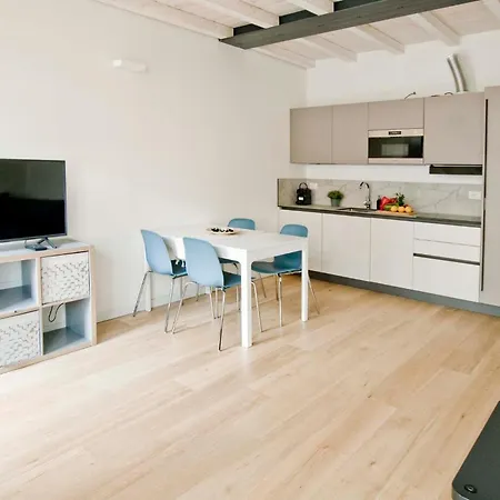 Maffucci 26 - Brand New Flat With Private Parking Spot Milán