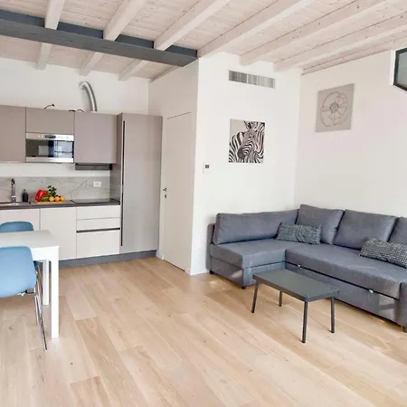 Appartement Maffucci 26 - Brand New Flat With Private Parking Spot *