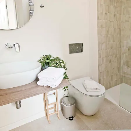 Maffucci 26 - Brand New Flat With Private Parking Spot * Milán